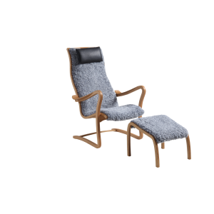 Majoren fåtölj med fotpall i fårskinn